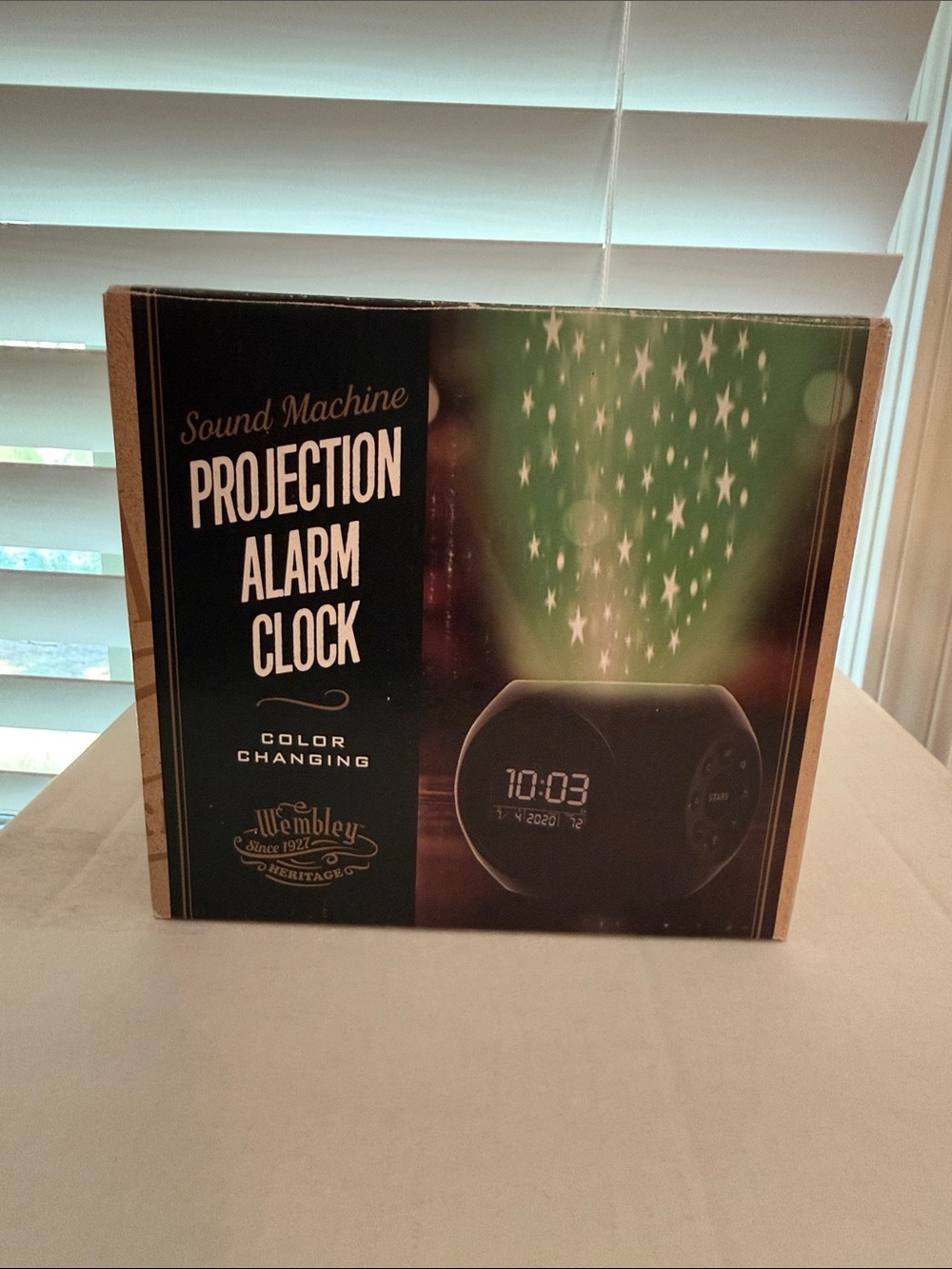 Wembley Black Projection Alarm Clock with Green Star Display